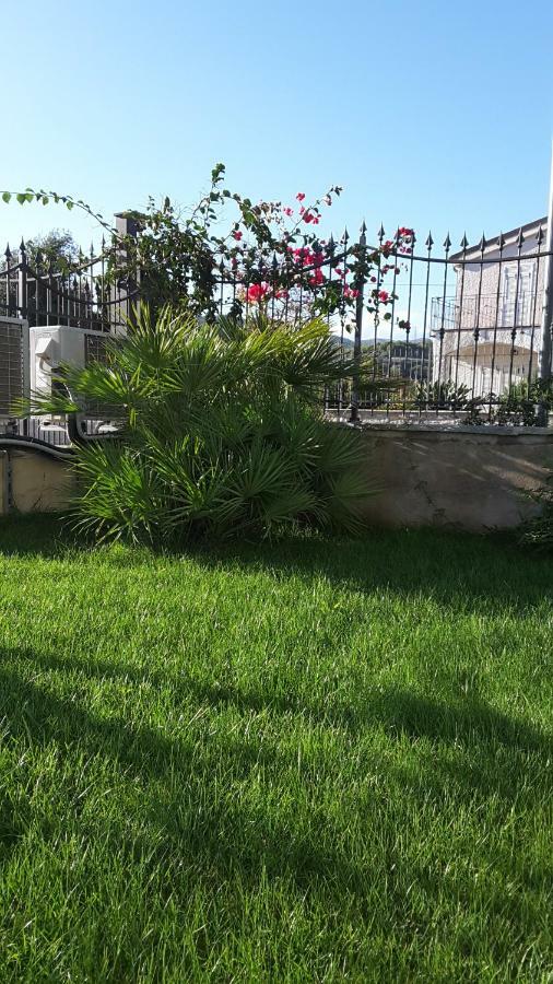 La Strelitzia Cervo Mare Apartment Exterior photo